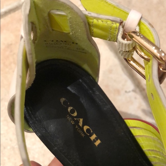 Coach Lorrie Sandals - Picture 8 of 8